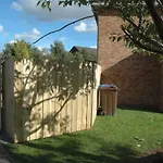 The Nelson - Spacious City Property And Free Parking