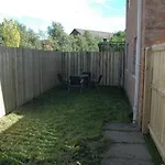 The Nelson - Spacious City Property And Free Parking